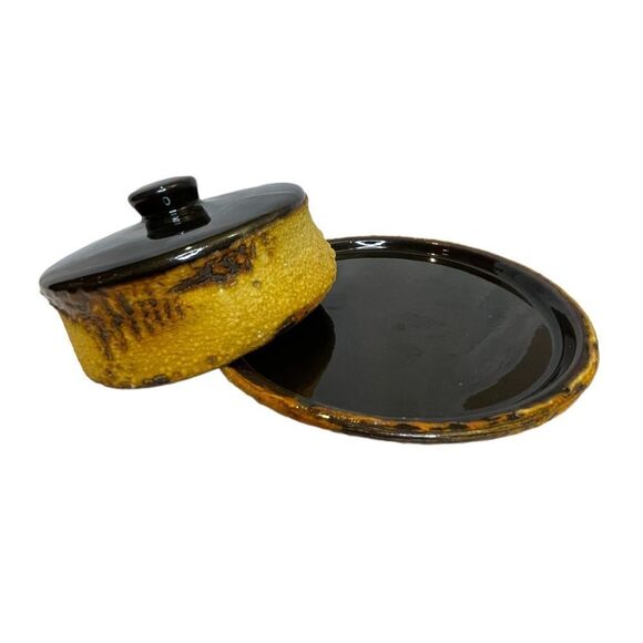 Vintage butter ceramic artisan dish - Picture 2 of 9